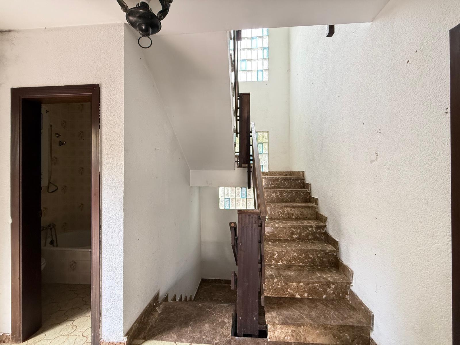 Chalet adosado de 3 dormitorios con garaje, terrazas y jardí - foto 13
