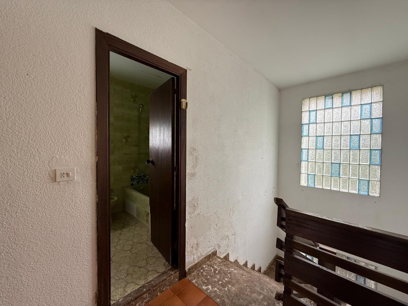 Chalet adosado de 3 dormitorios con garaje, terrazas y jardí - foto 14