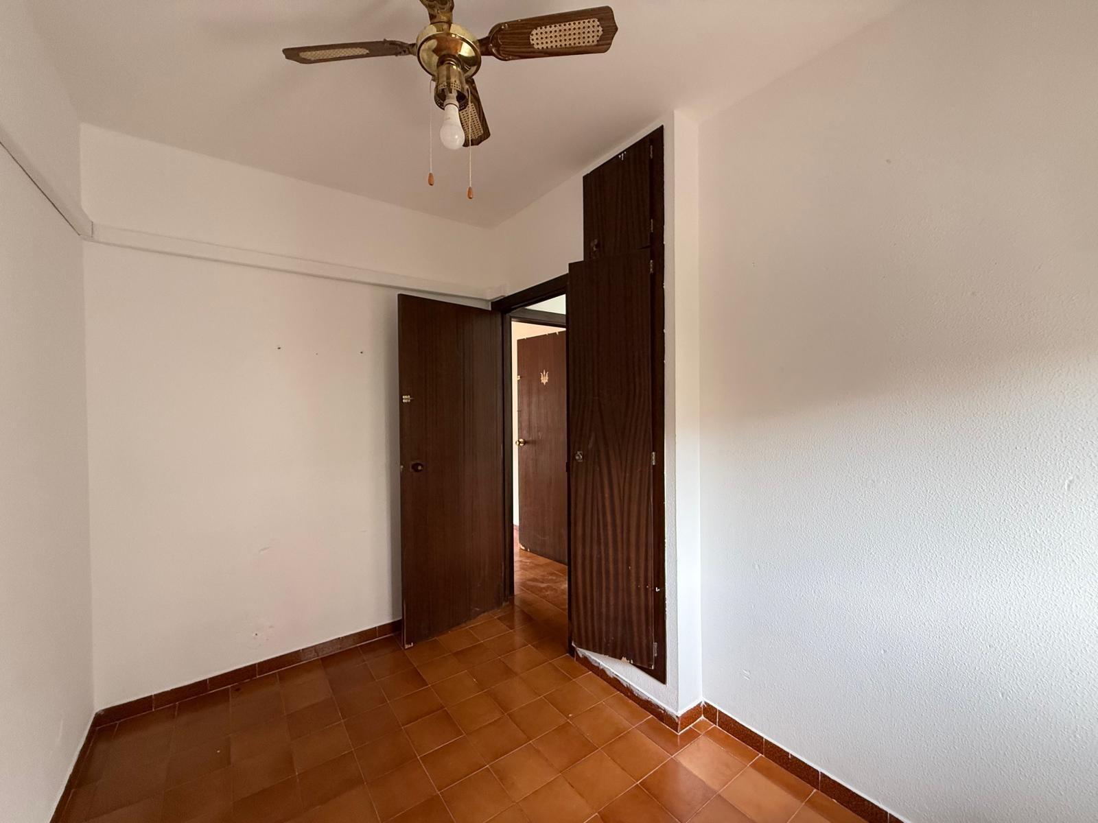 Chalet adosado de 3 dormitorios con garaje, terrazas y jardí - foto 10