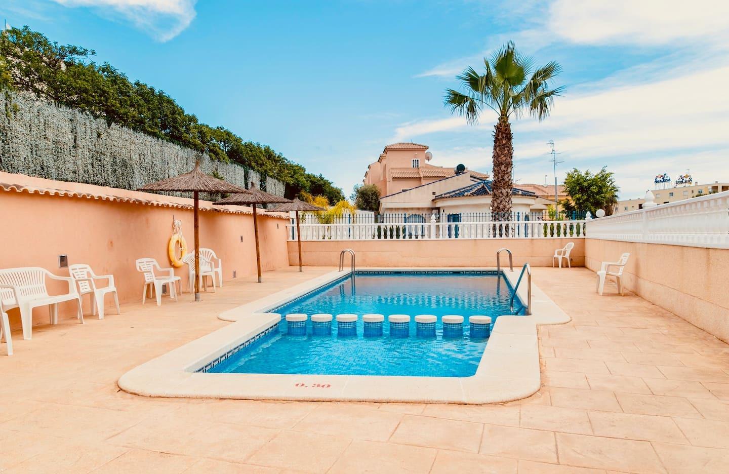 Adosado 2 habitaciones 74m² en alquiler - Playa Flamenca