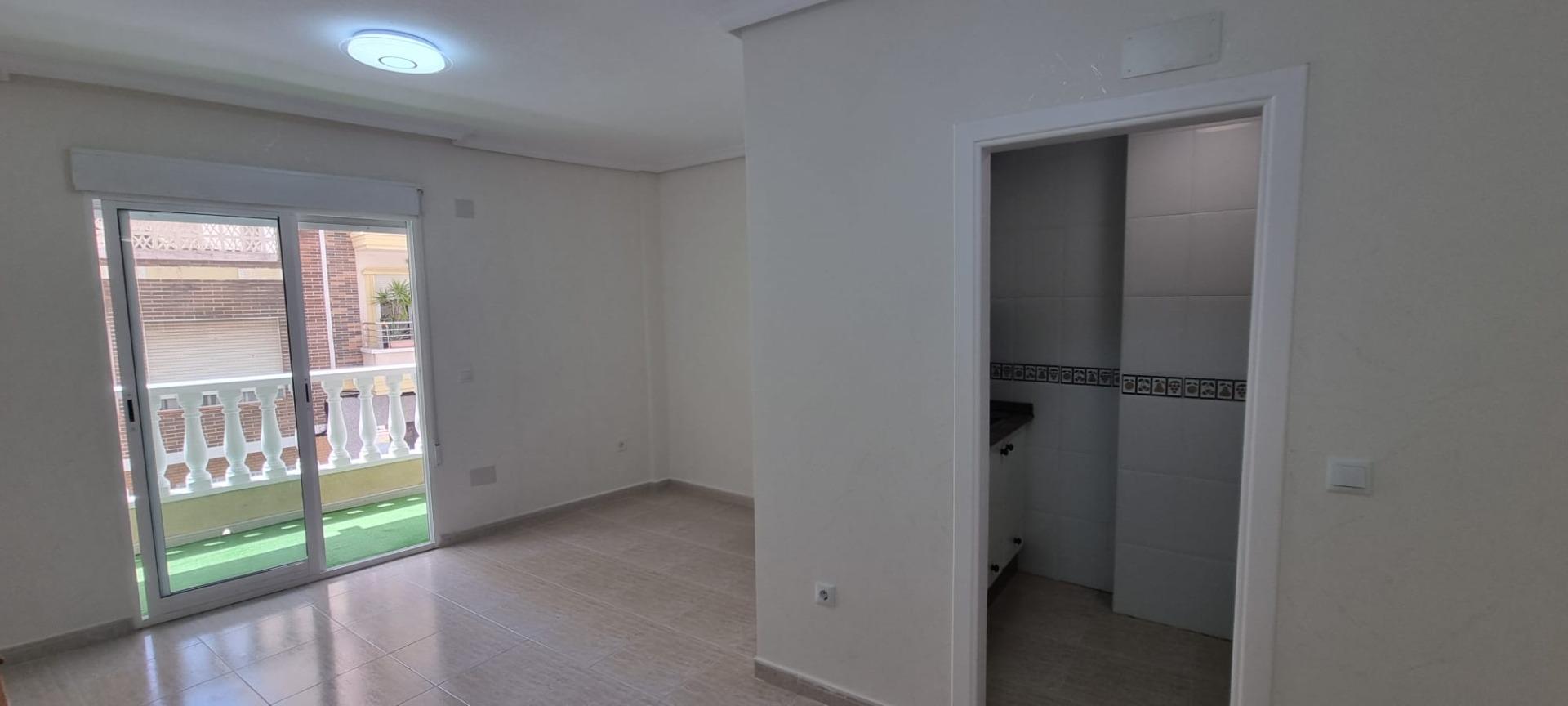 se vende un piso de 2 dormitorios cerca de la playa Cura en  - foto 17