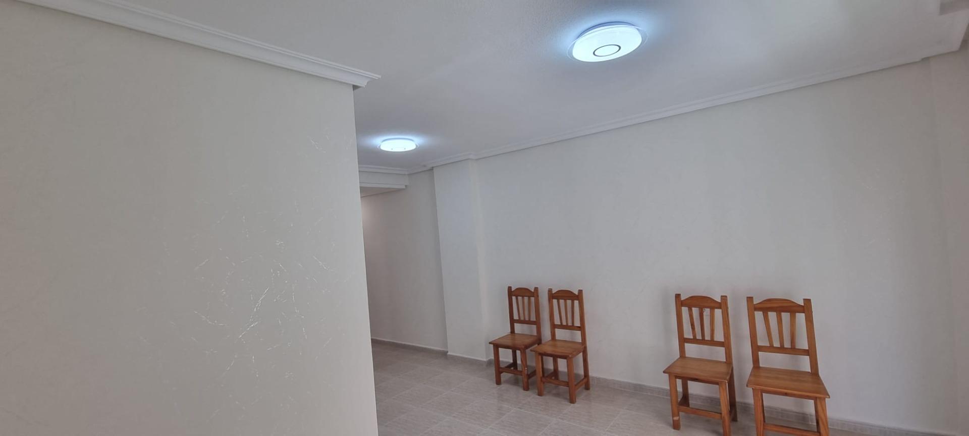 se vende un piso de 2 dormitorios cerca de la playa Cura en  - foto 9