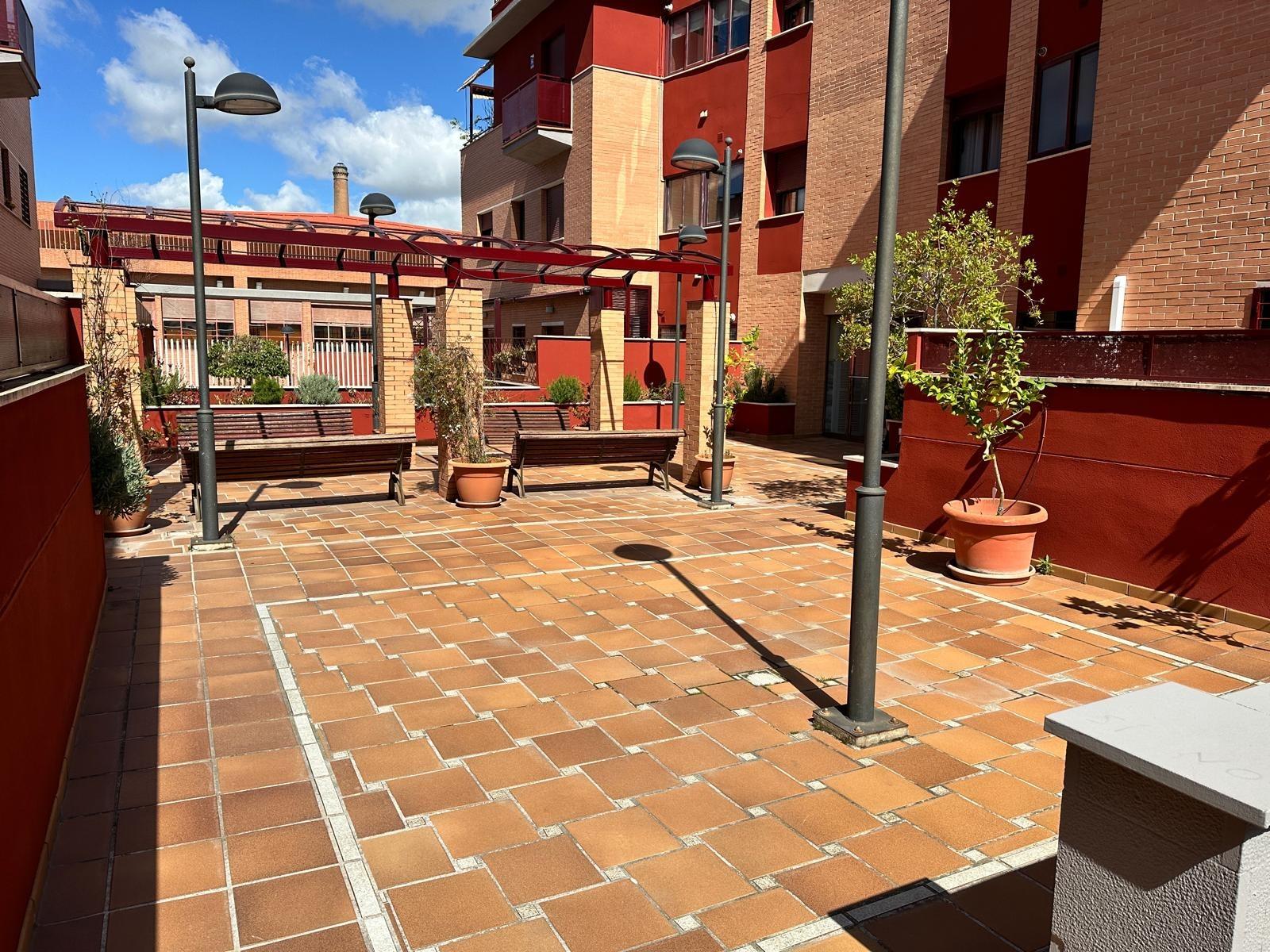 PISO ALQUILER A 500 MTS DE PTS