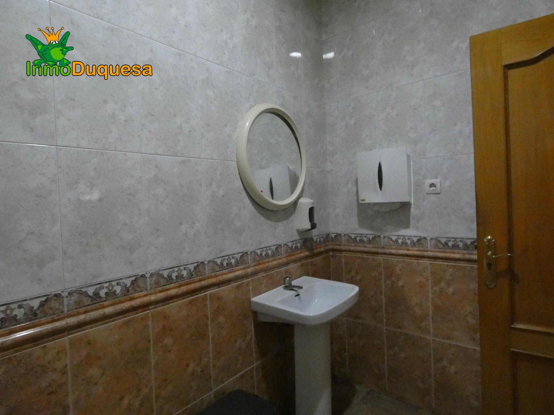 NEGOCIO en funcionamiento + Almacen. - foto 18