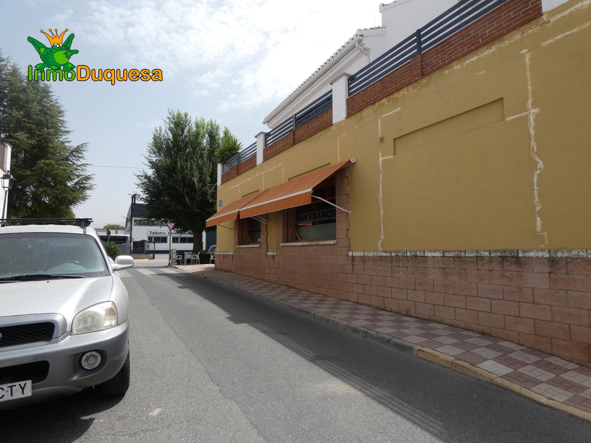 NEGOCIO en funcionamiento + Almacen. - foto 30