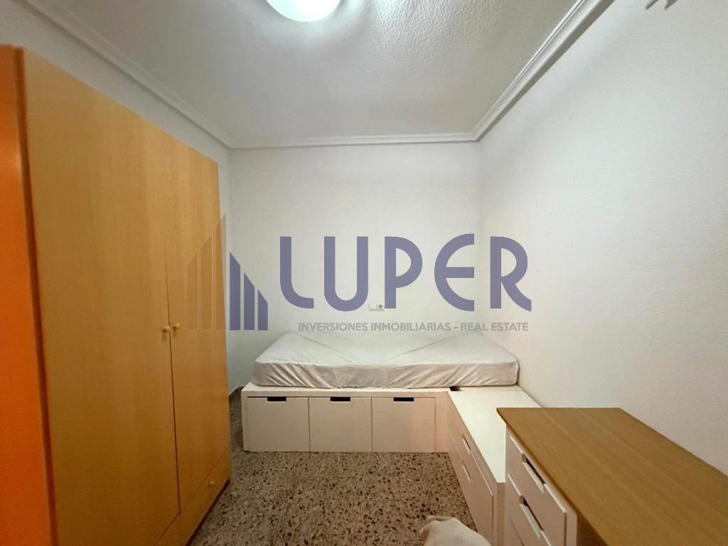 PISO EN ALQUILER PARA ESTUDIANTES SOBRE LA AVENIDA PRINCIPAL - foto 14