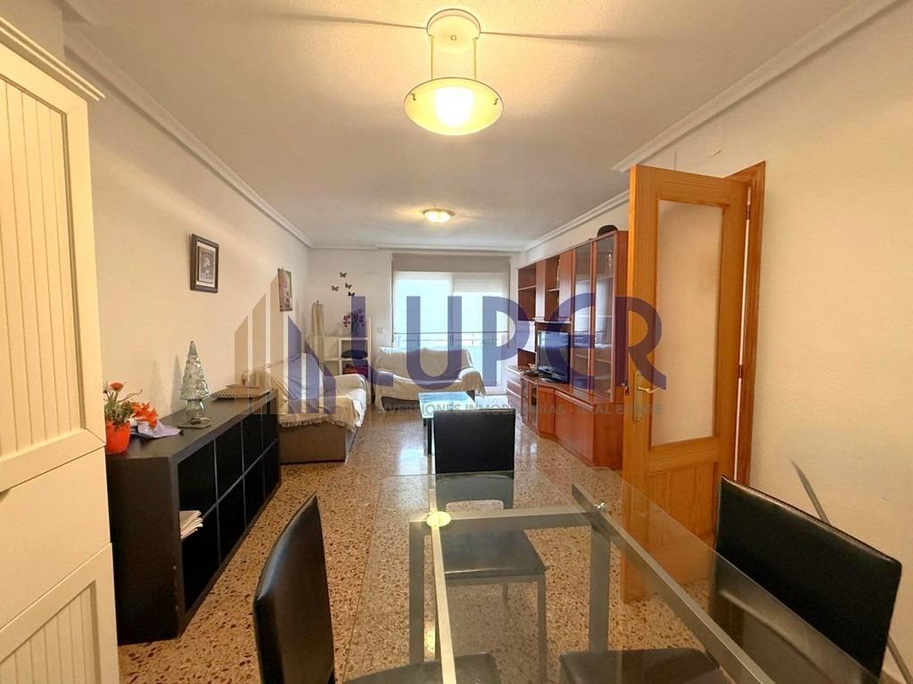 PISO EN ALQUILER PARA ESTUDIANTES SOBRE LA AVENIDA PRINCIPAL - foto 3