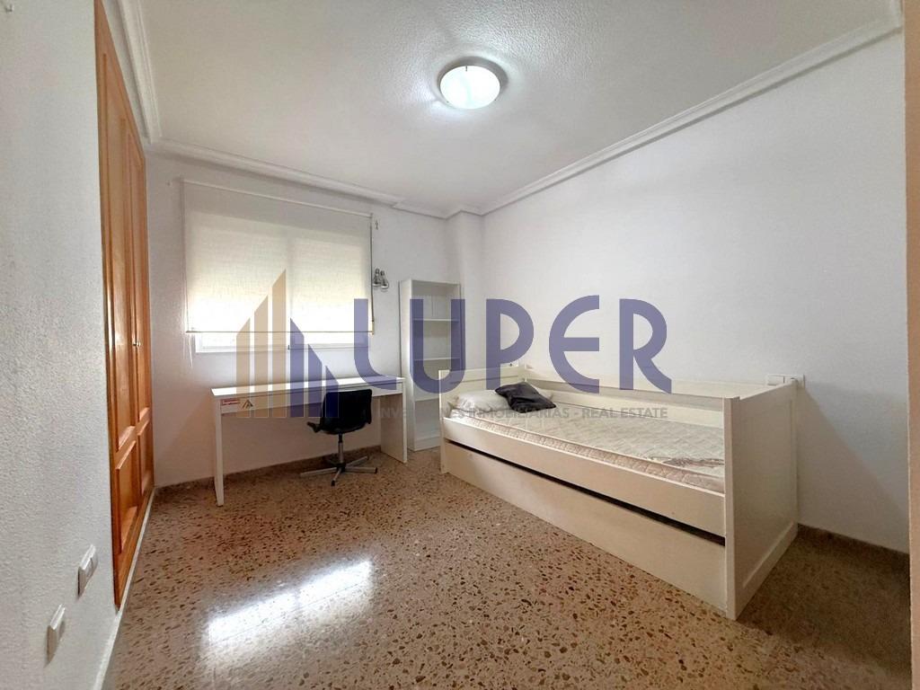 PISO EN ALQUILER PARA ESTUDIANTES SOBRE LA AVENIDA PRINCIPAL - foto 9