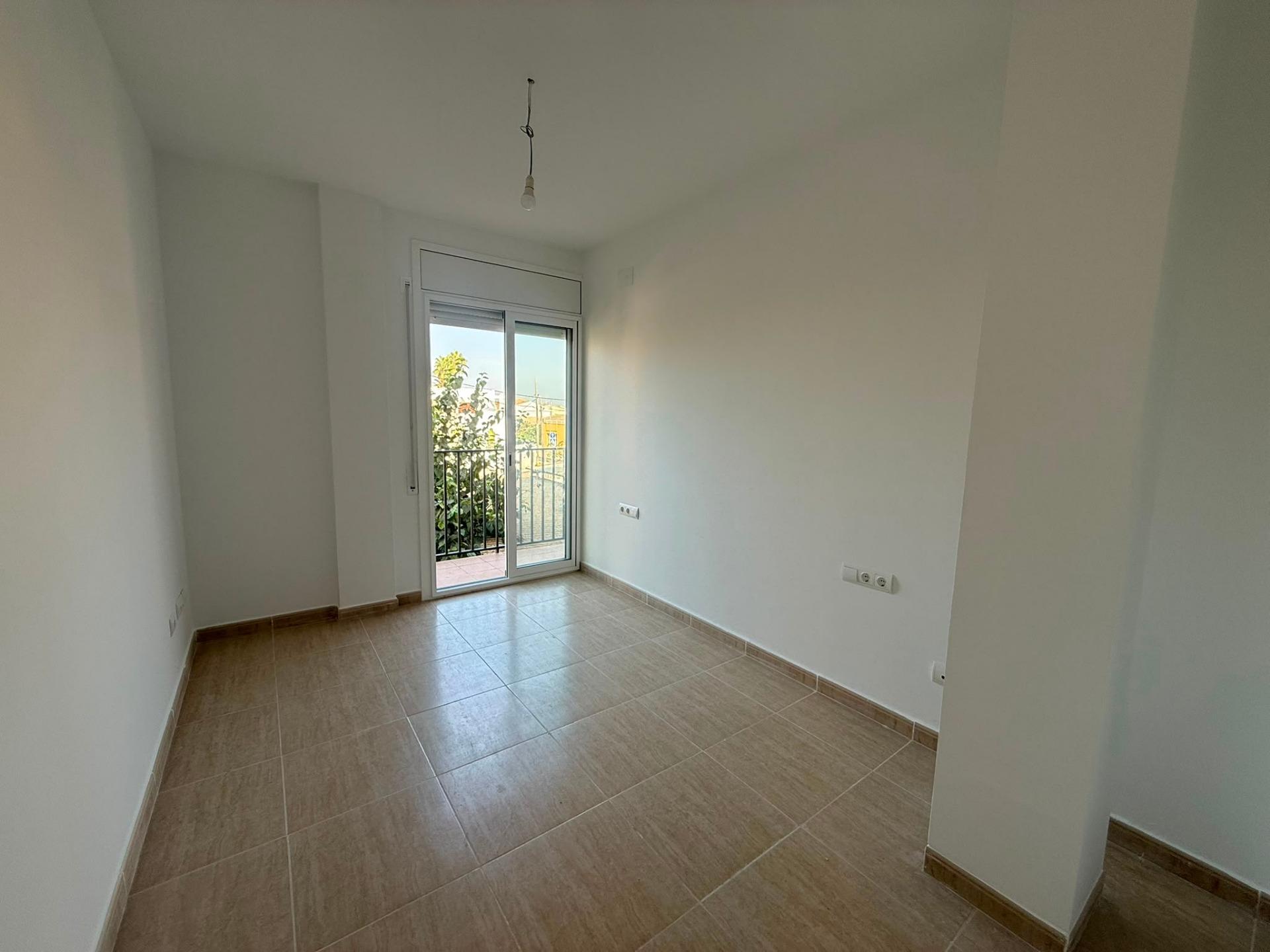 Acogedor apartamento de 58m2 en el centro de Deltebre - foto 11