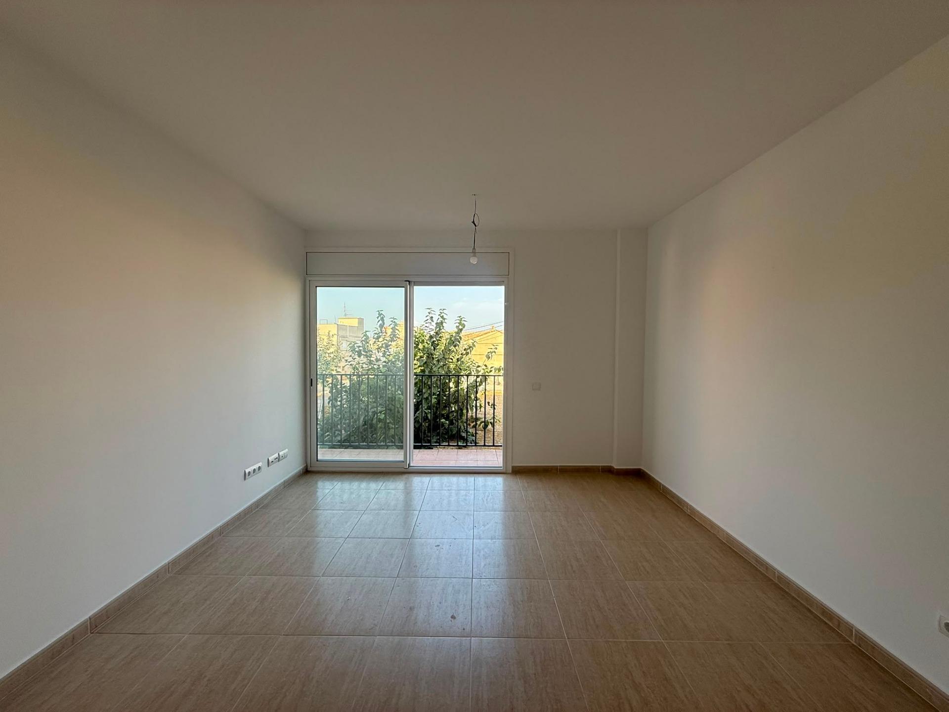 Acogedor apartamento de 58m2 en el centro de Deltebre - foto 5
