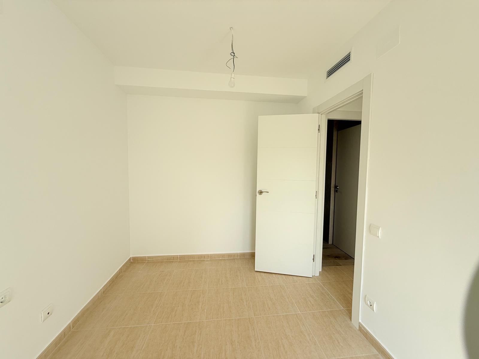 Acogedor apartamento de 58m2 en el centro de Deltebre - foto 11