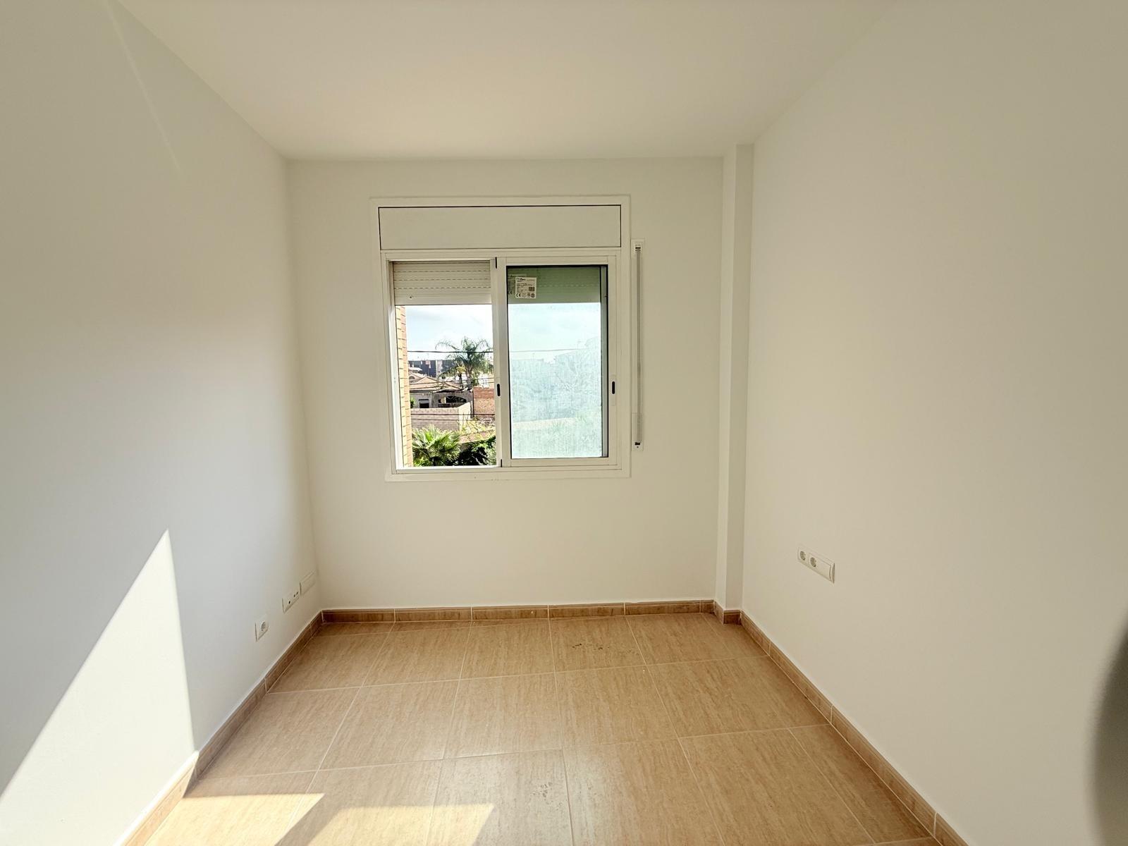 Acogedor apartamento de 58m2 en el centro de Deltebre - foto 12