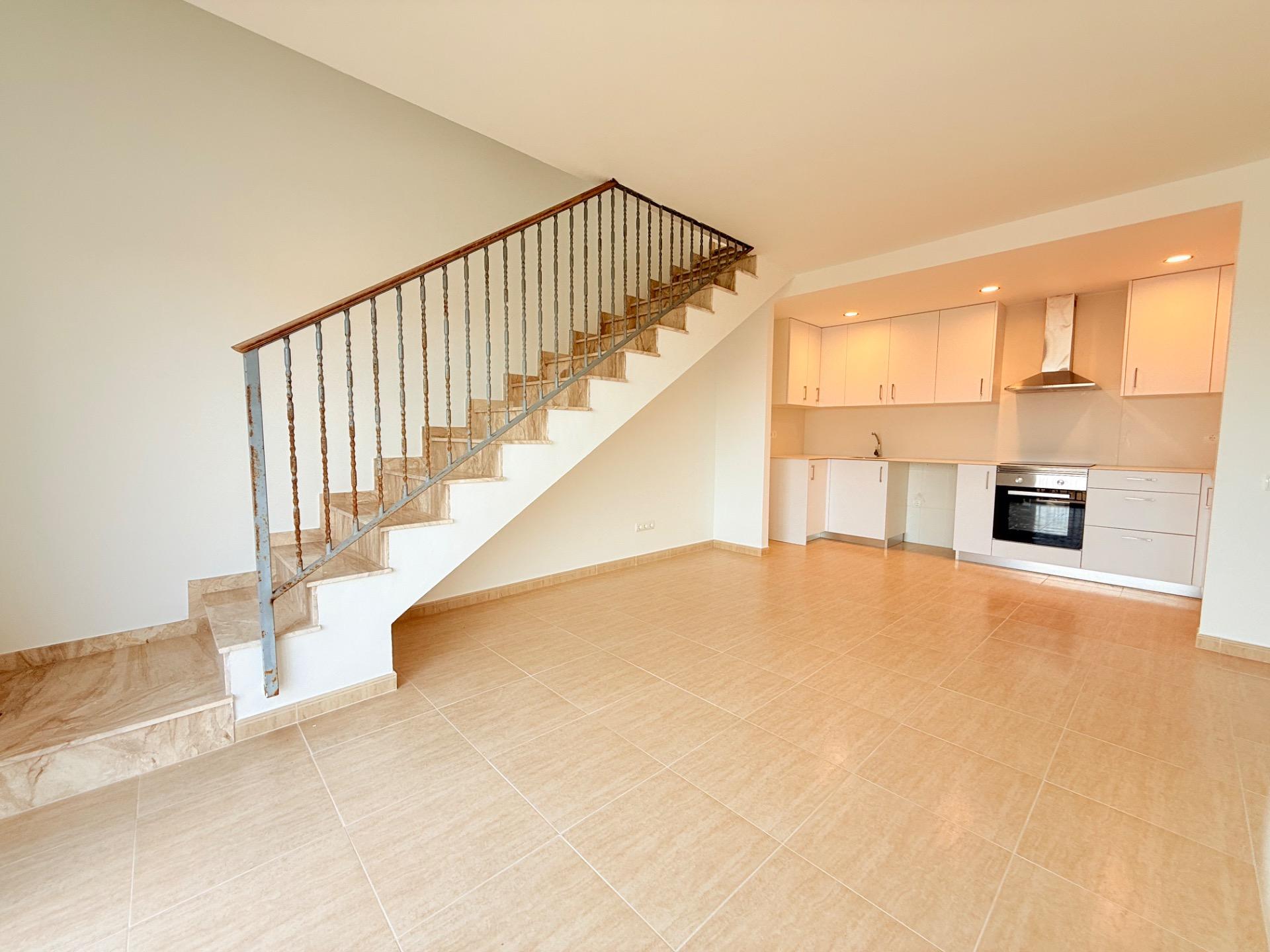 Espectacular duplex de 96m2, luminoso y muy céntrico en Delt - foto 2