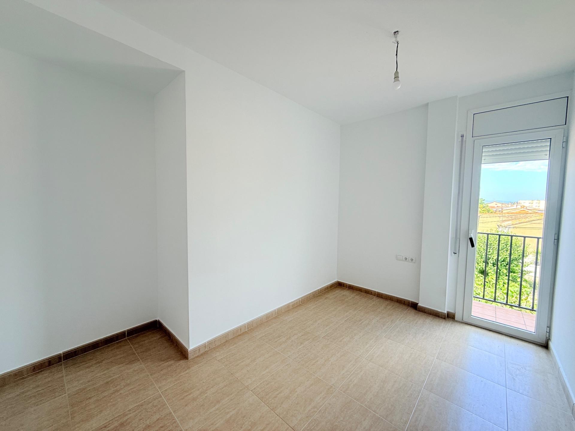 Espectacular duplex de 96m2, luminoso y muy céntrico en Delt - foto 14