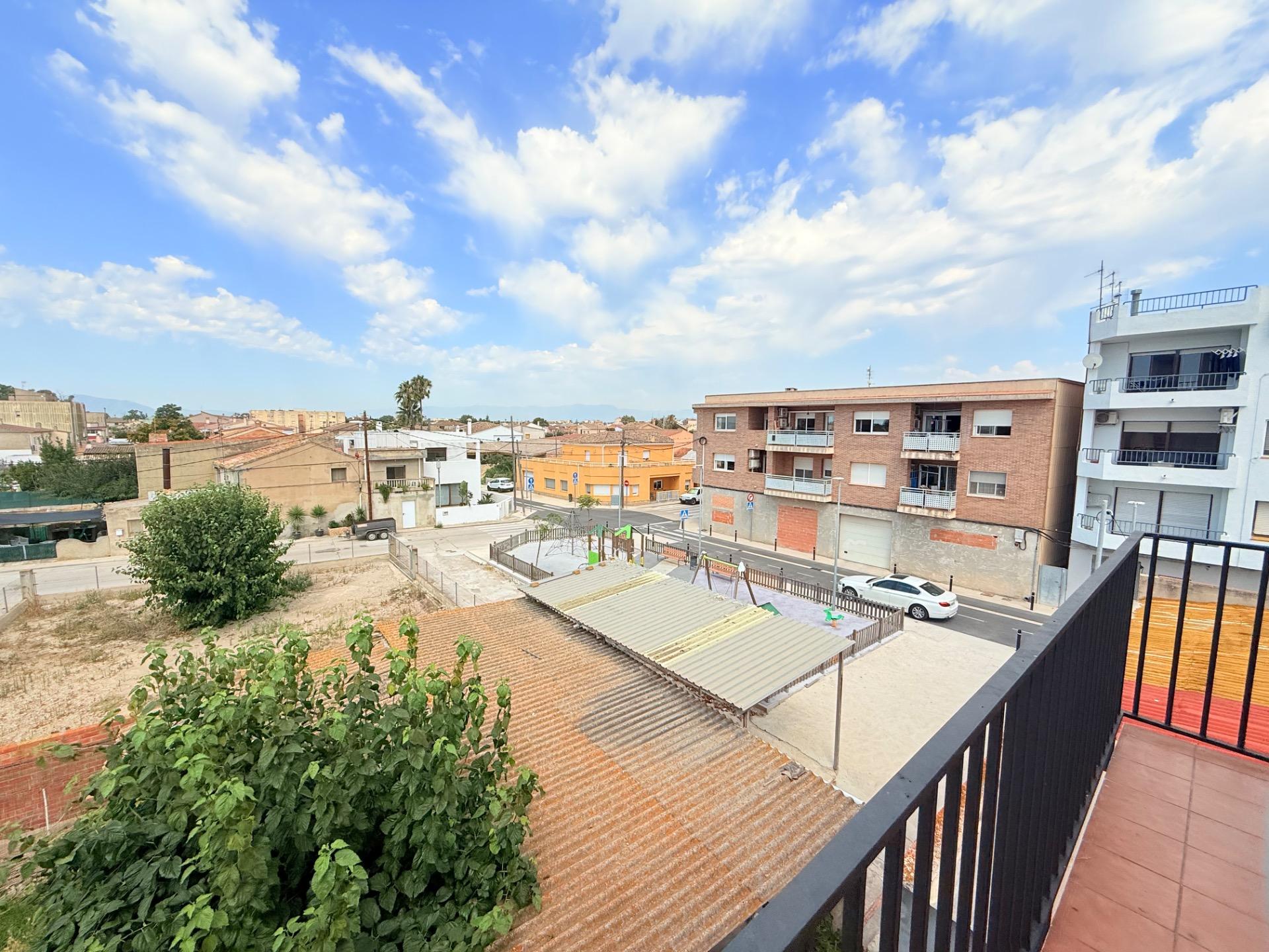 Espectacular duplex de 96m2, luminoso y muy céntrico en Delt - foto 19