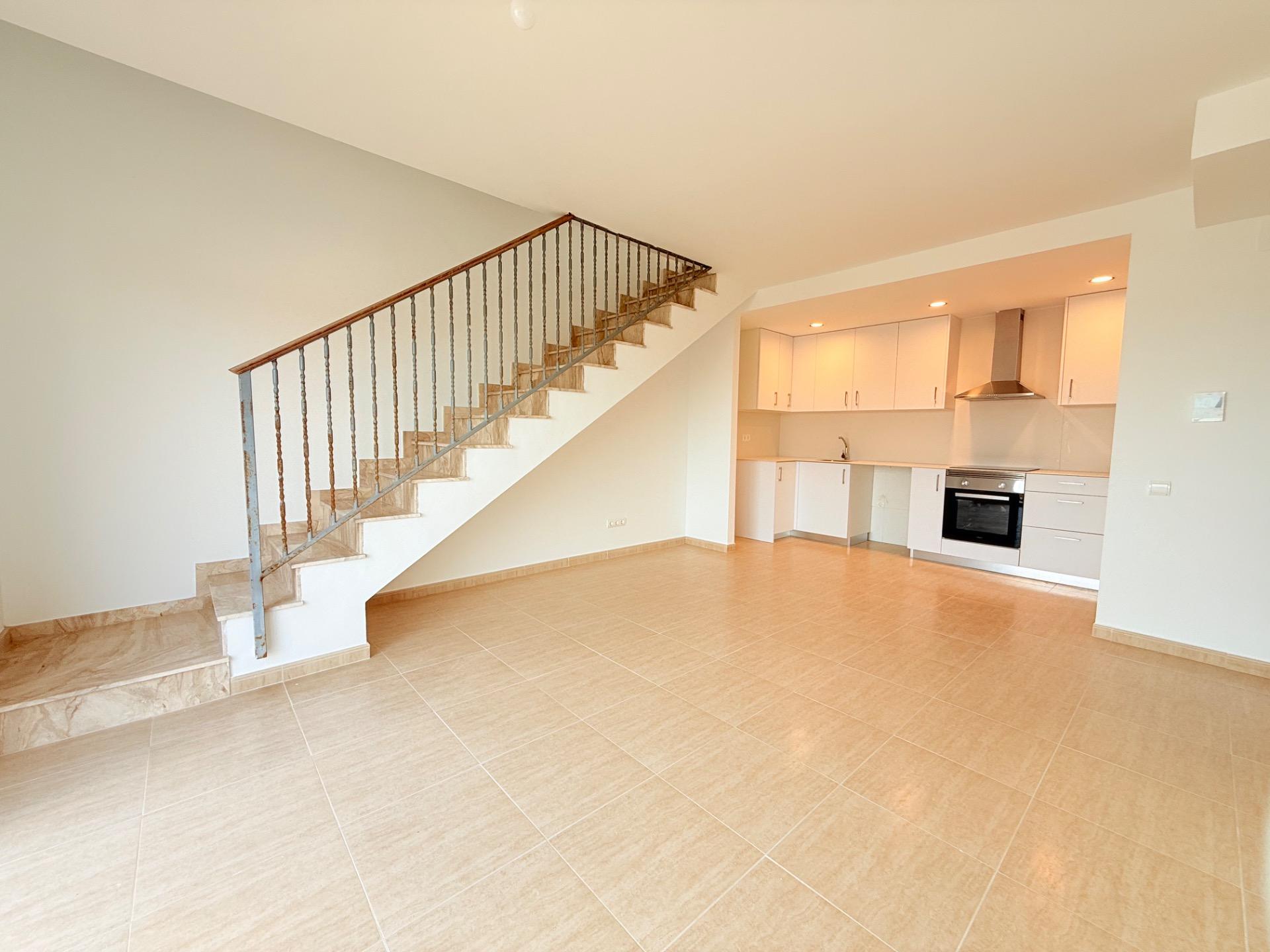 Espectacular duplex de 96m2, luminoso y muy céntrico en Delt - foto 3