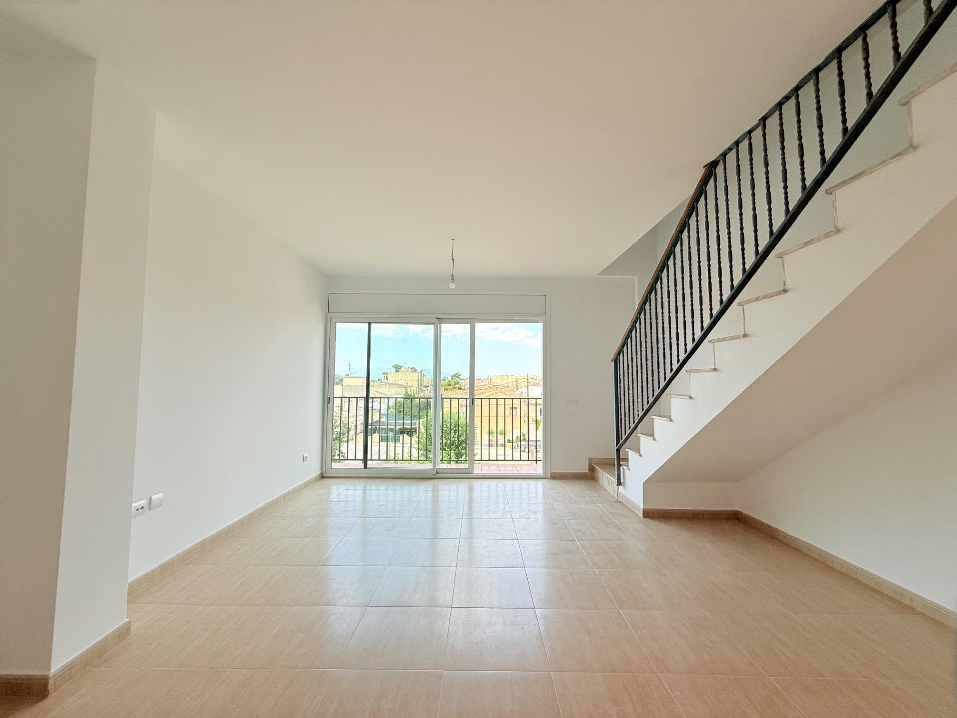 Espectacular duplex de 96m2, luminoso y muy céntrico en Delt - foto 5