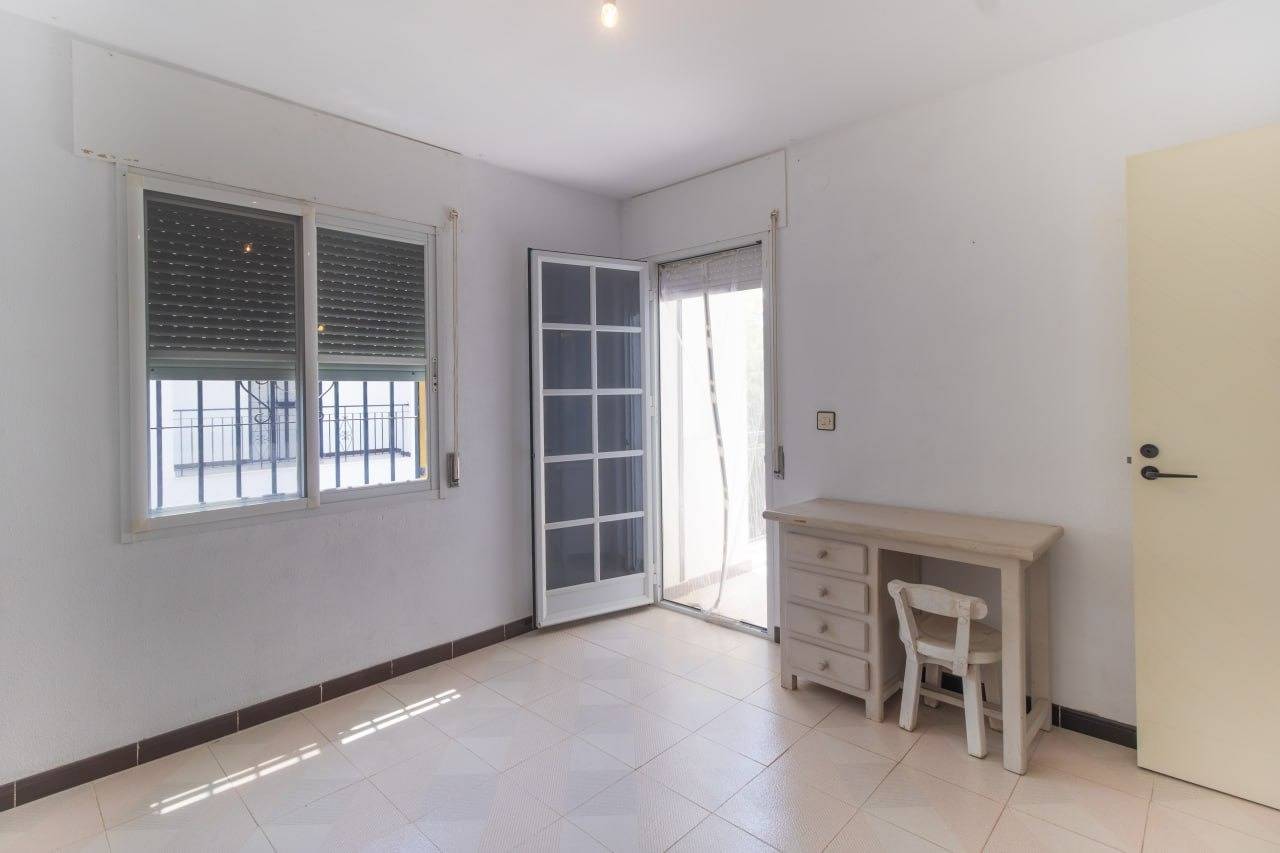 CASA EN SEGUNDA LÍNEA DE PLAYA, URBANIZACIÓN MARE NOSTRUM - foto 20