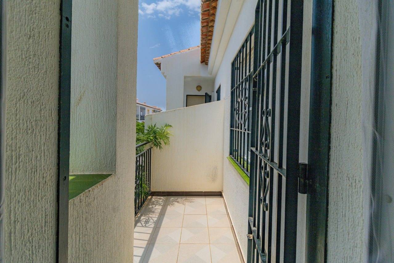 CASA EN SEGUNDA LÍNEA DE PLAYA, URBANIZACIÓN MARE NOSTRUM - foto 21