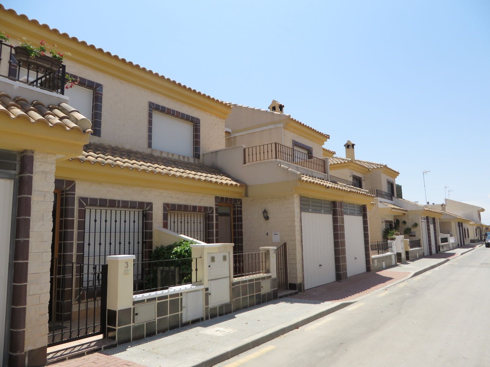 Vivienda Adosada en Sucina OCUPADA, Solo para inversores..