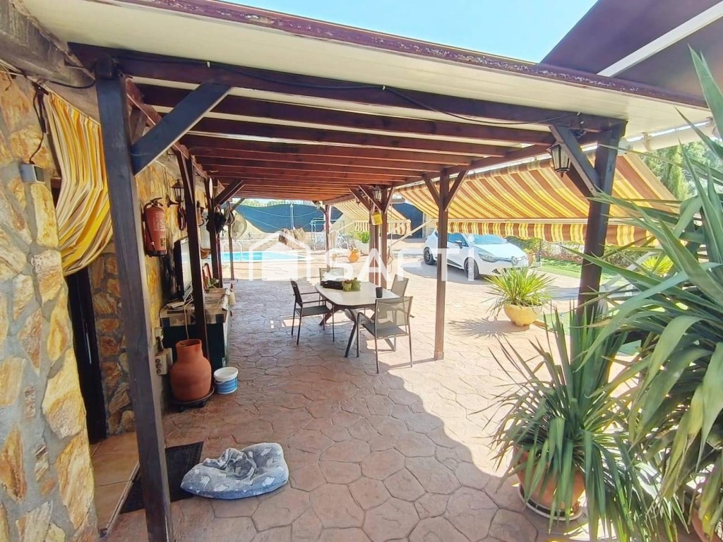 Chalet independiente con piscina privada y amplia parcela en - foto 15