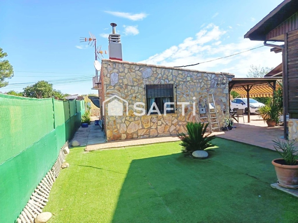 Chalet independiente con piscina privada y amplia parcela en - foto 20