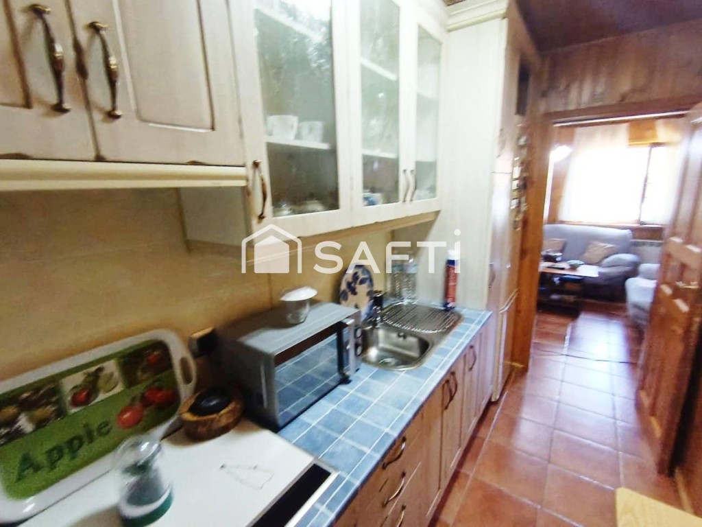 Chalet independiente con piscina privada y amplia parcela en - foto 6