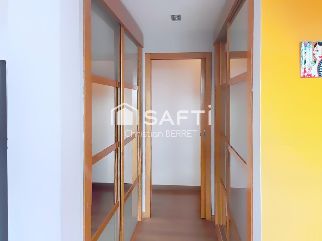Ático con Terraza, Jacuzzi Privado y Garaje. - foto 18