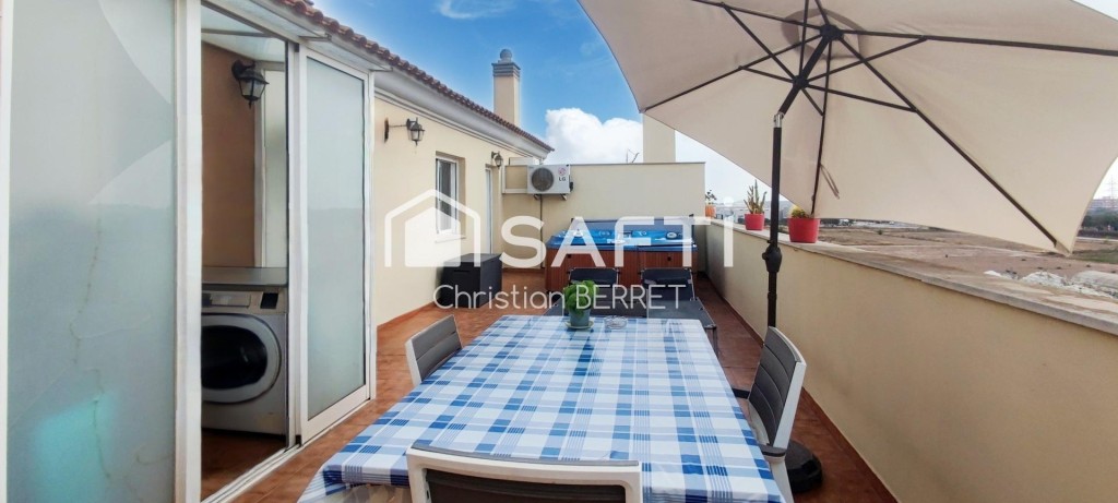 Ático con Terraza, Jacuzzi Privado y Garaje. - foto 4