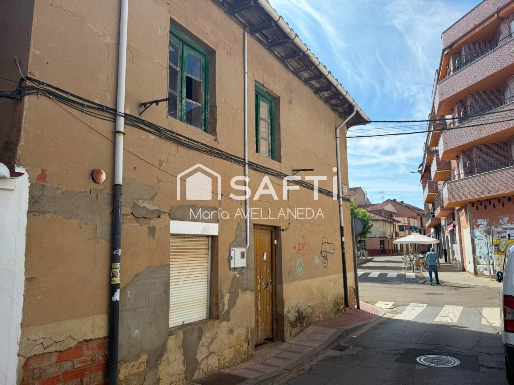 CASA PARA REFORMAR EN PLENO CENTRO DE VALENCIA DE DON JUAN - foto 2