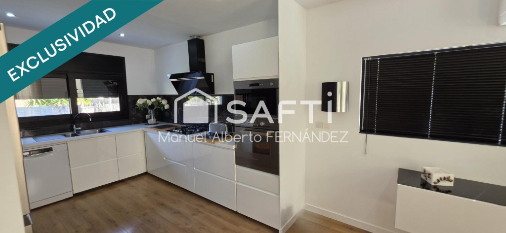 Chalet de obra nueva con diseño contemporáneo y amplios espa - foto 13