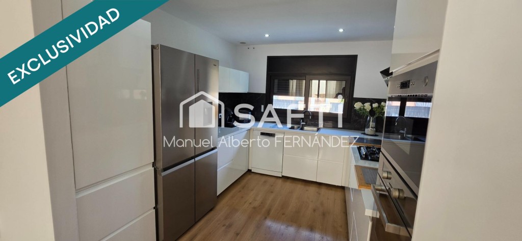 Chalet de obra nueva con diseño contemporáneo y amplios espa - foto 18
