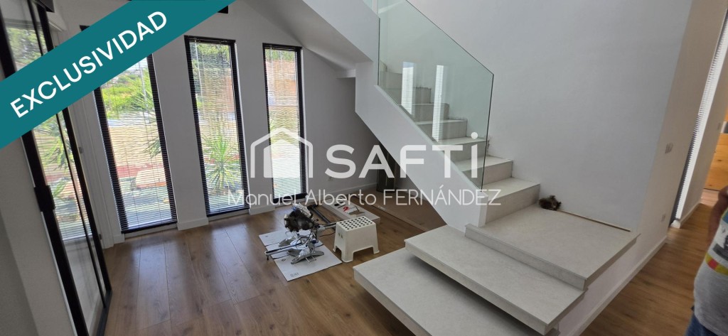 Chalet de obra nueva con diseño contemporáneo y amplios espa - foto 19
