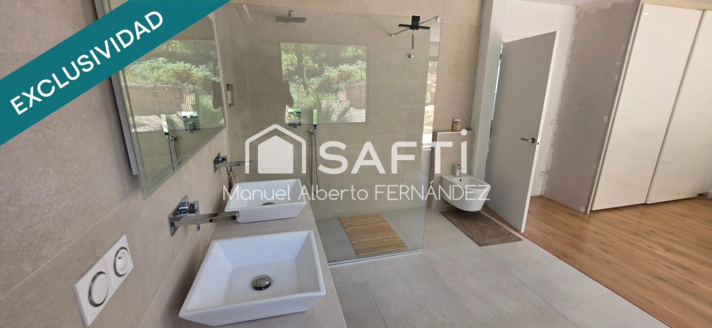 Chalet de obra nueva con diseño contemporáneo y amplios espa - foto 28
