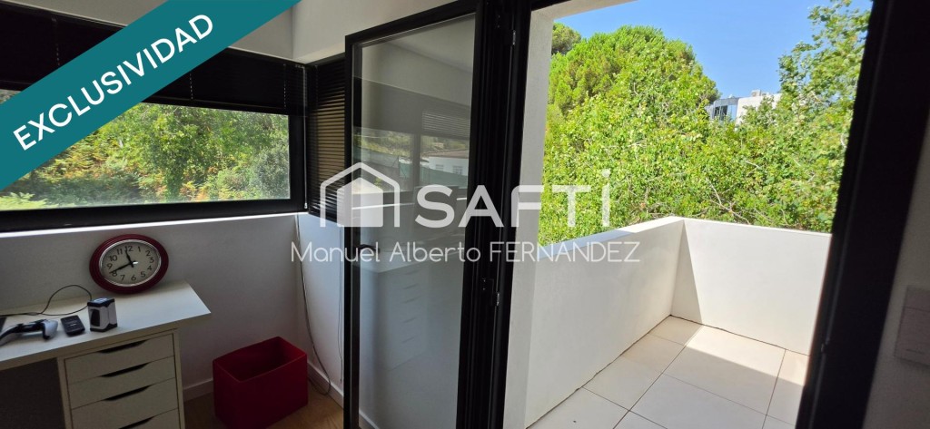 Chalet de obra nueva con diseño contemporáneo y amplios espa - foto 39