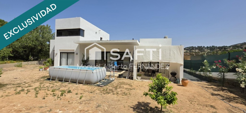 Chalet de obra nueva con diseño contemporáneo y amplios espa - foto 50