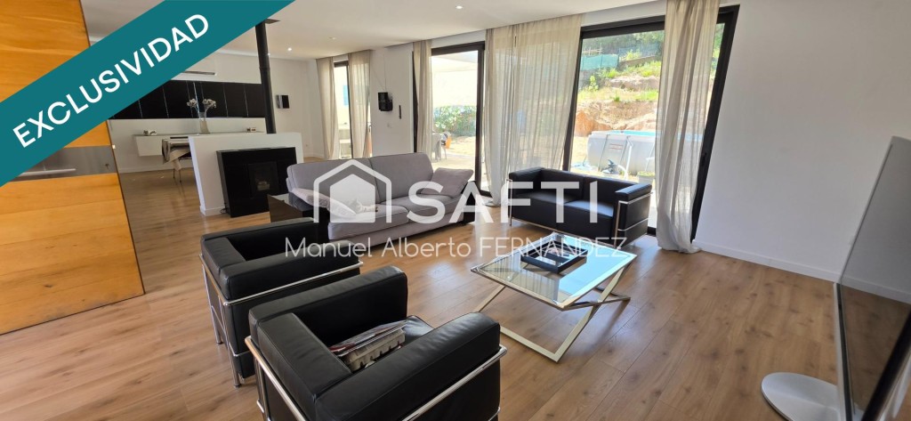 Chalet de obra nueva con diseño contemporáneo y amplios espa - foto 10