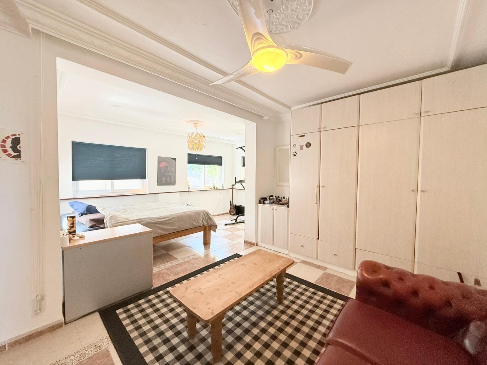 Exclusiva villa con vistas al mar, privacidad y amplios espa - foto 32