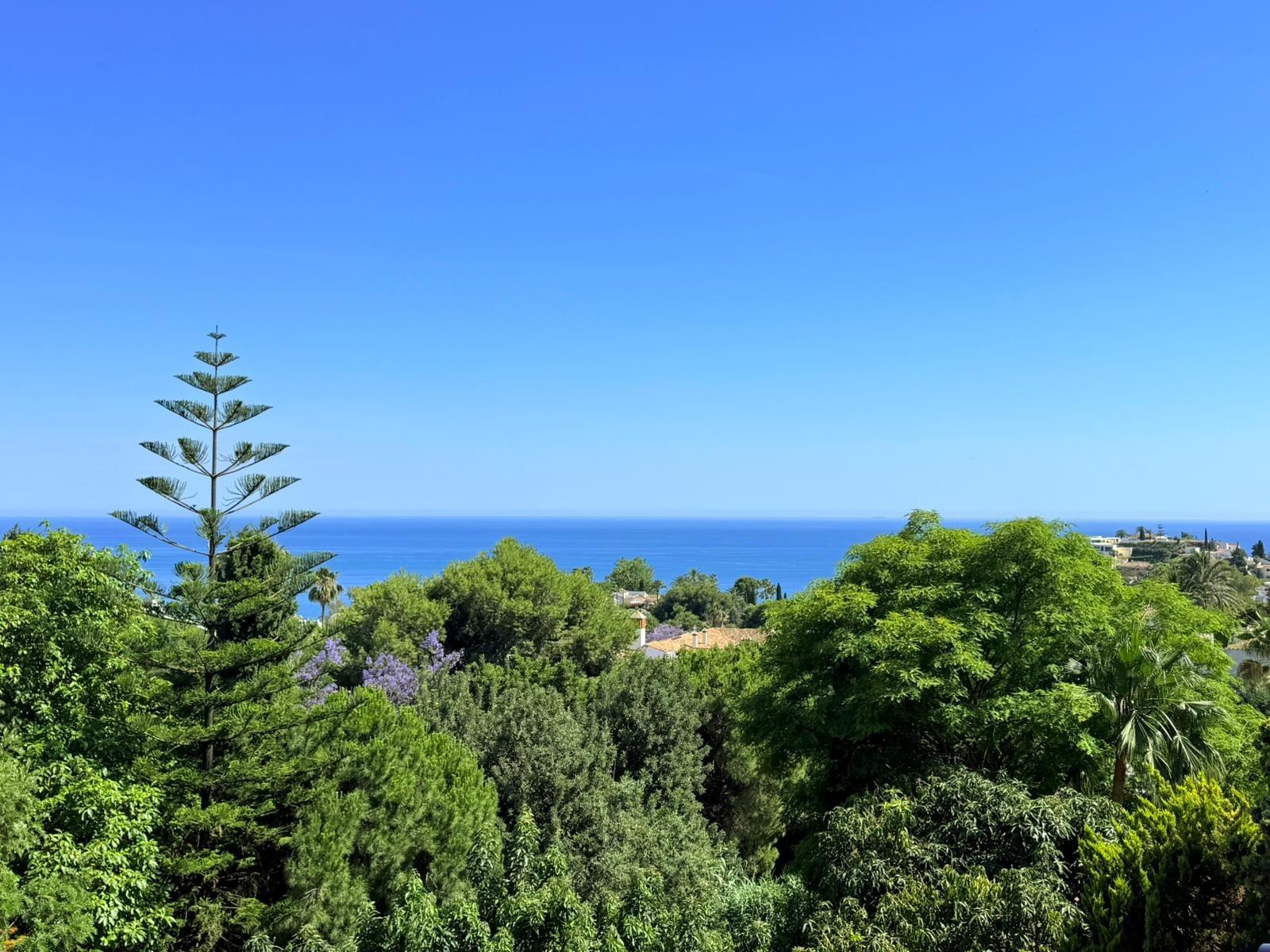 Exclusiva villa con vistas al mar, privacidad y amplios espa - foto 42