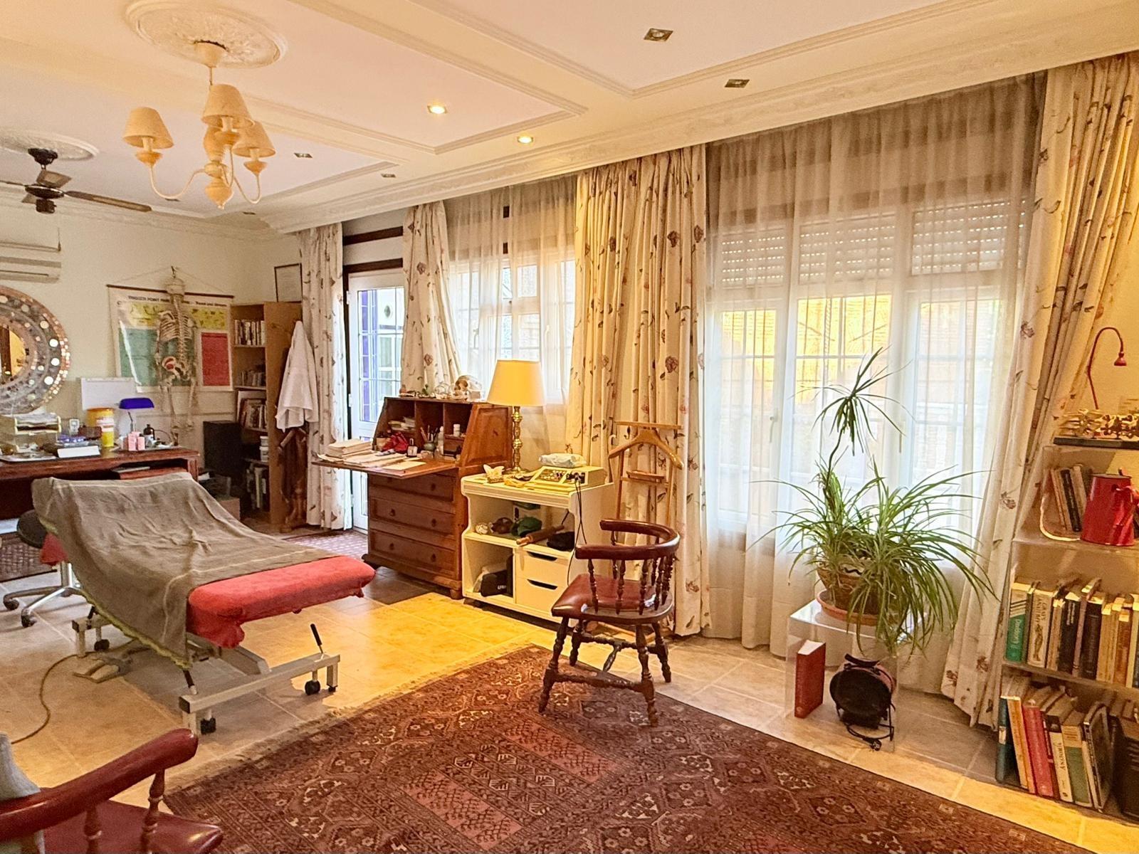 Exclusiva villa con vistas al mar, privacidad y amplios espa - foto 47