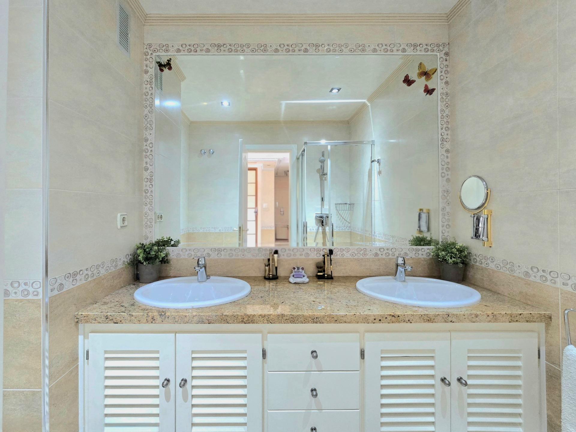 VIVIENDA EN VENTA EN PRIMERA LINEA DE PLAYA, URB. COSTALAGO, - foto 18