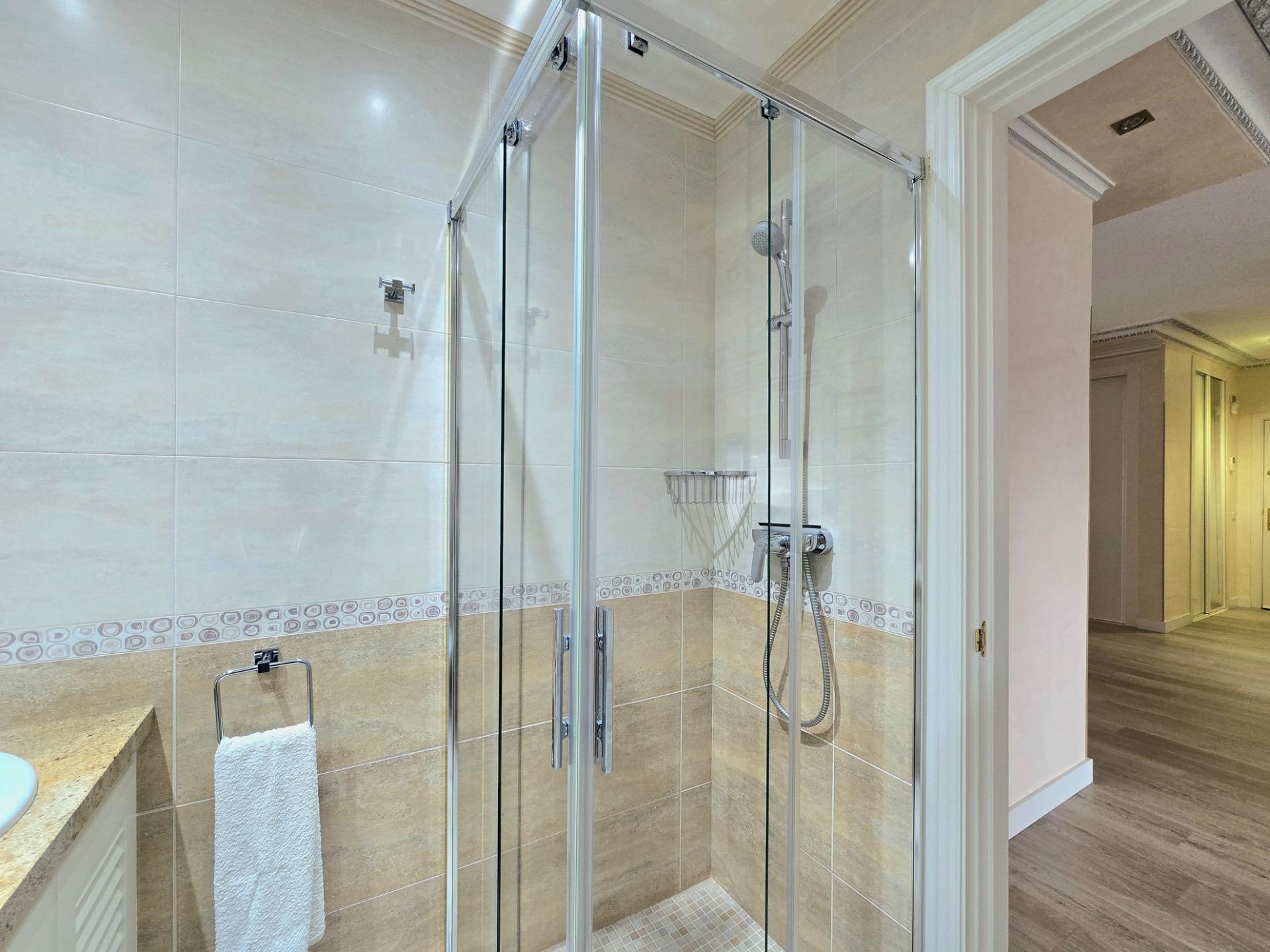 VIVIENDA EN VENTA EN PRIMERA LINEA DE PLAYA, URB. COSTALAGO, - foto 20