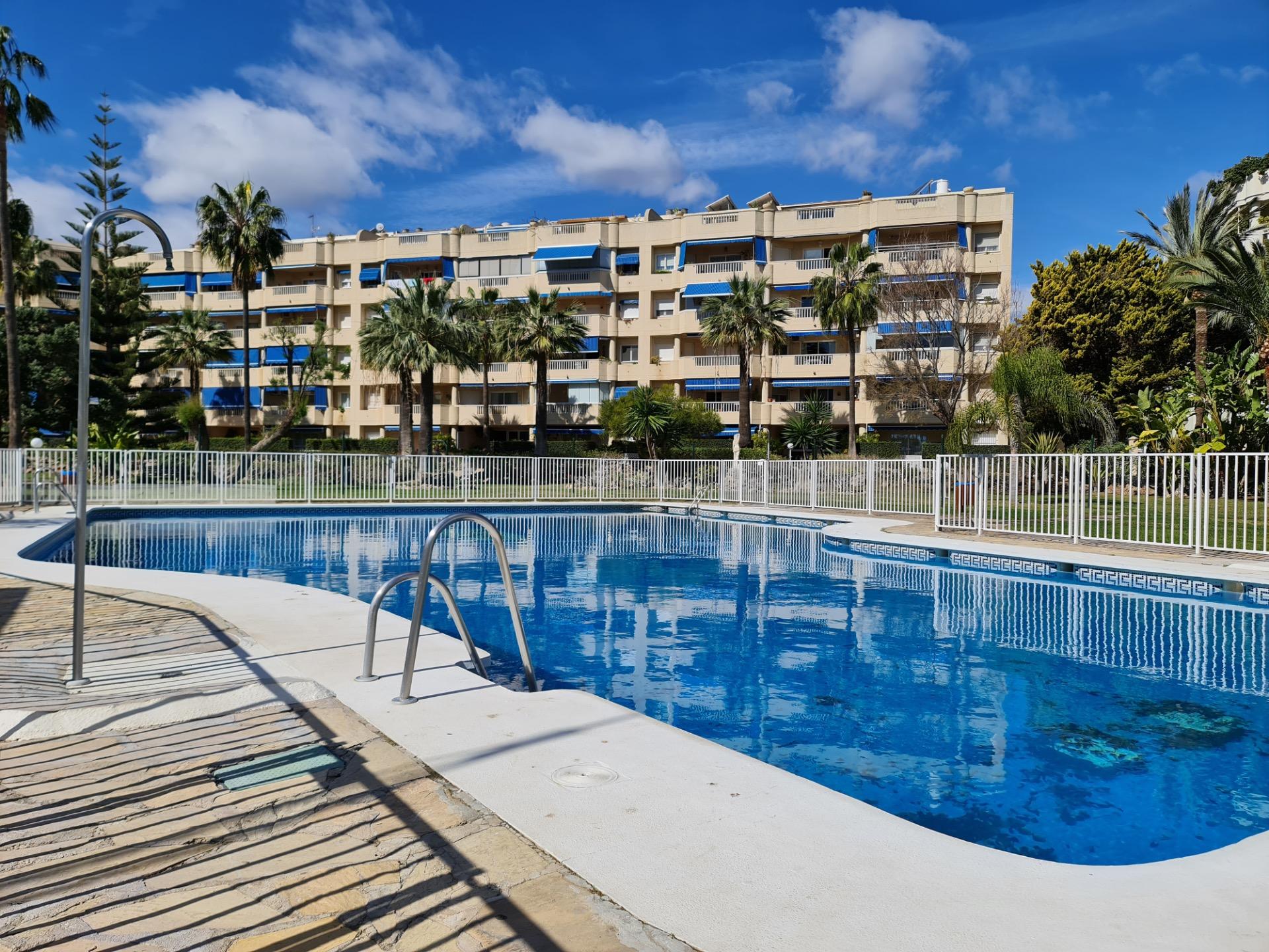 VIVIENDA EN VENTA EN PRIMERA LINEA DE PLAYA, URB. COSTALAGO, - foto 6