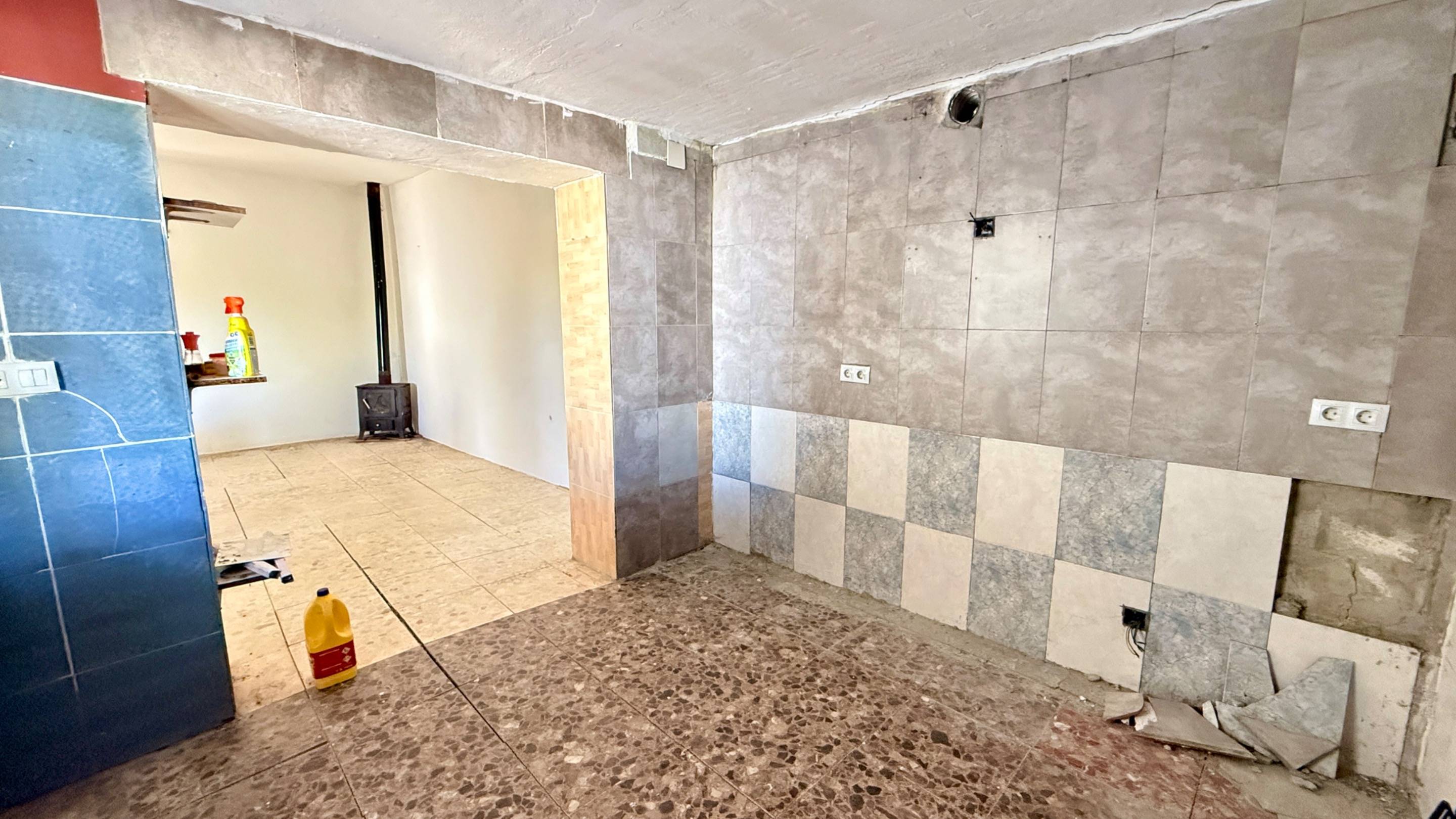 Finca Rústica con Vivienda, Pozo Legalizado y 5.762 m2 de Na - foto 12