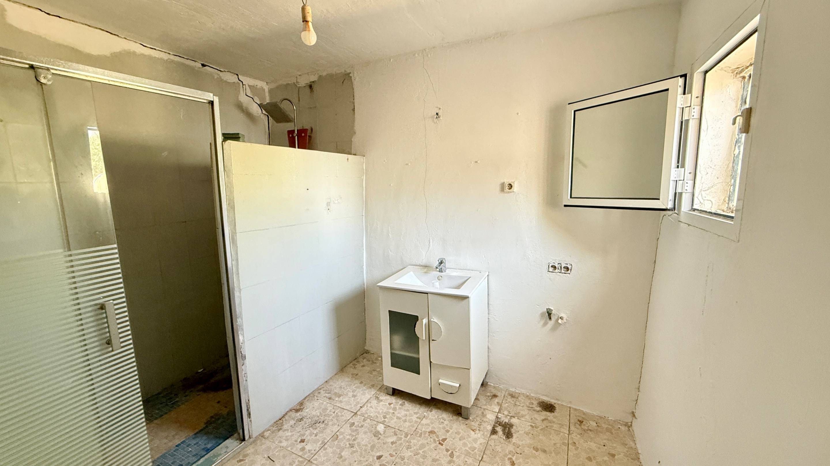 Finca Rústica con Vivienda, Pozo Legalizado y 5.762 m2 de Na - foto 13