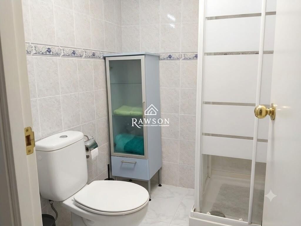 Dúplex luminoso con piscina 2 habitaciones en Comarruga el V - foto 7
