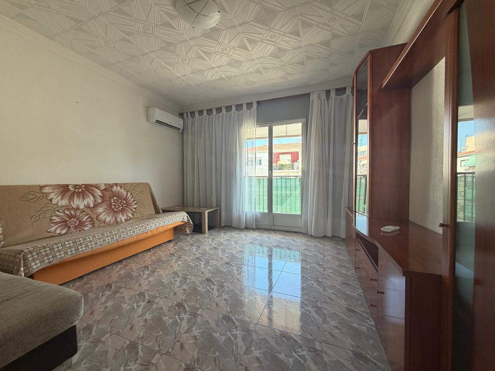 Piso en Venta en Alipark, Alicante - Ideal para Familias - foto 2