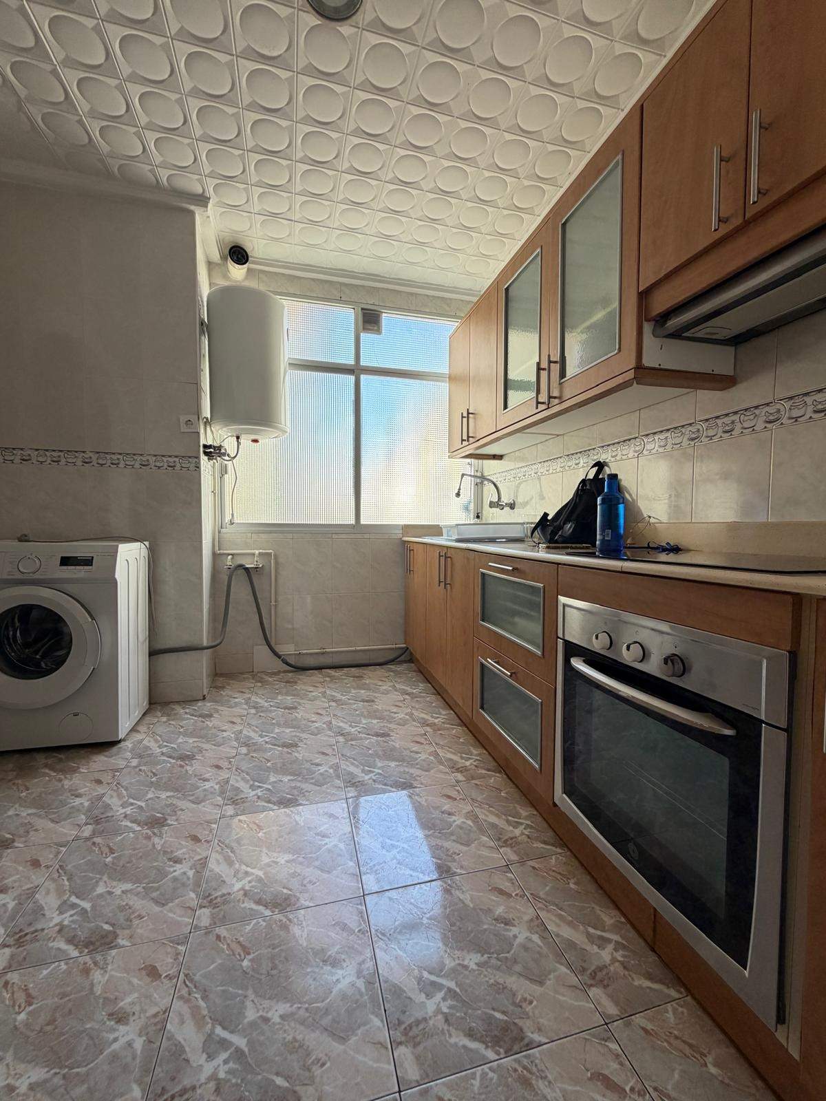 Piso en Venta en Alipark, Alicante - Ideal para Familias - foto 6