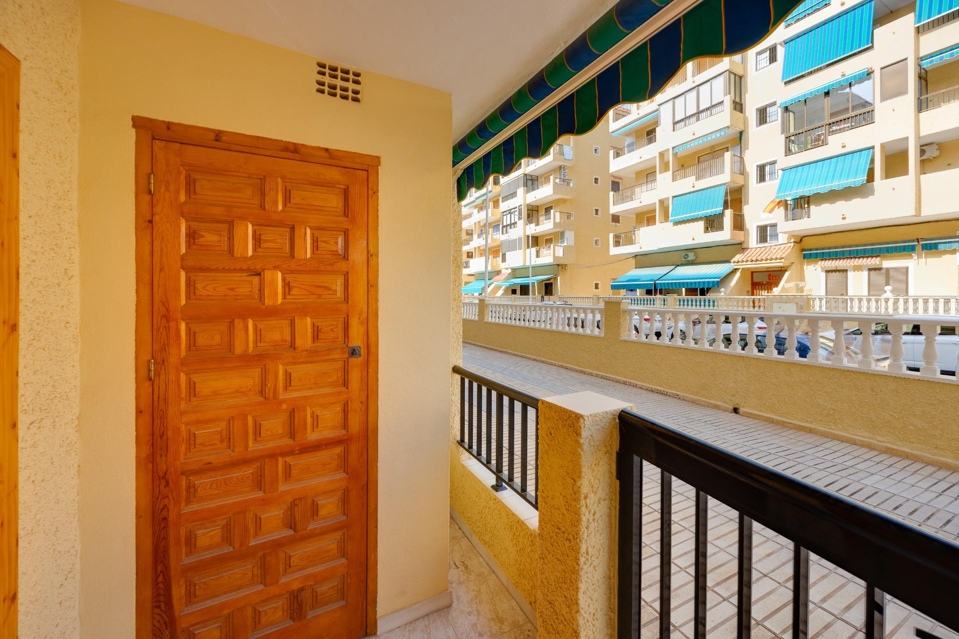 Apartamento de 1 dormitorio con plaza de garaje y piscina co - foto 16