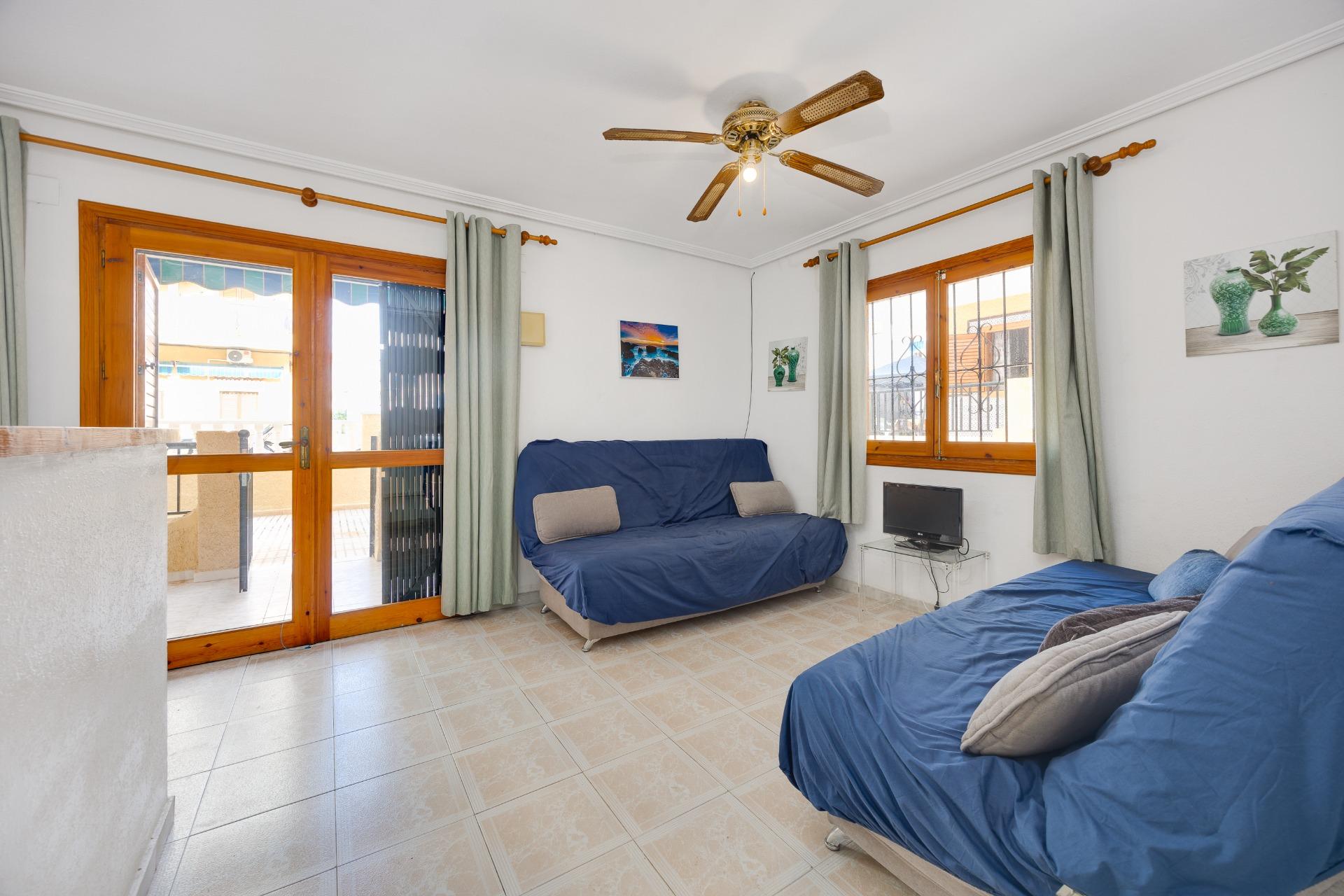 Apartamento de 1 dormitorio con plaza de garaje y piscina co - foto 3